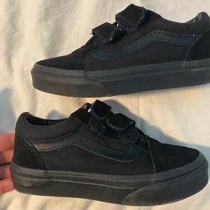 Vans Old Skool V Triple Black